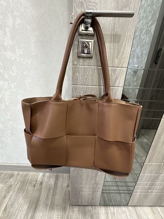 Женская стильная сумка на все времена