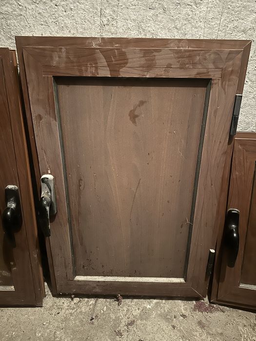 PVC     вратички
