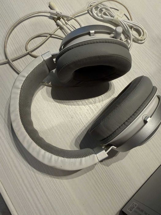 Продавам Razer Kraken Mercury White – жични слушалки
