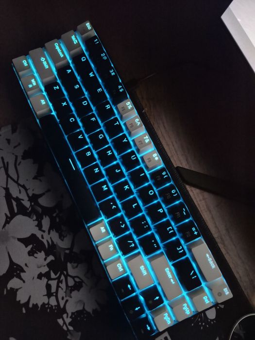 Продам игровую клавиатуру