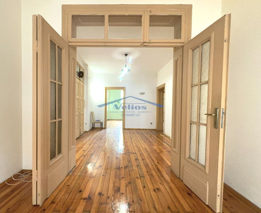 Продава се Четиристаен апартамент в София, Център - 107 кв.м за 1835 €/кв.м - Снимка #3