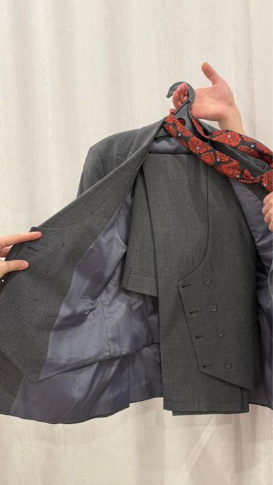 Классический костюм