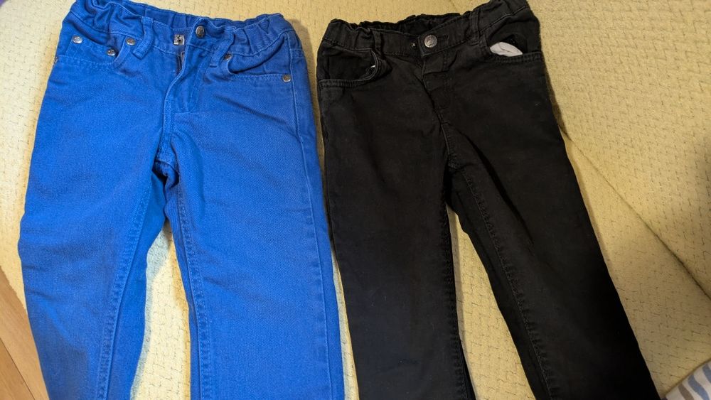 Vand 2 perechi pantaloni, baieti, marimea 98