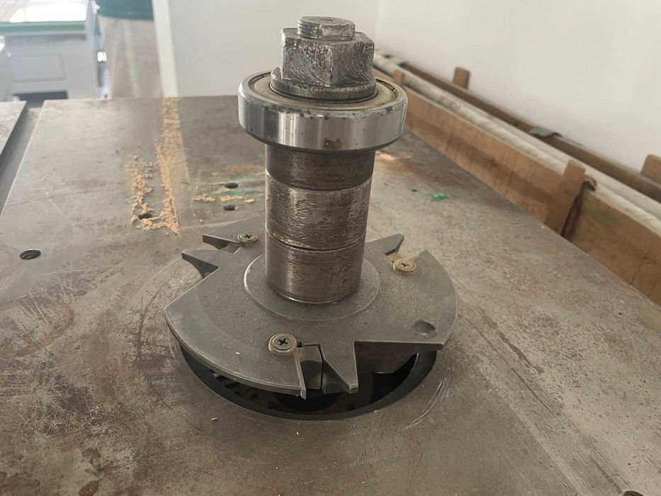 Фрезерный станок Б/У