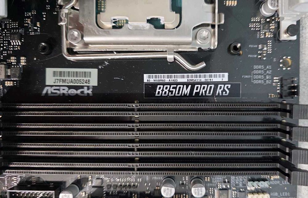 Комплект Ryzen 7 7800X3D, Asrock B850M Pro RS, RAM 16GB DDR5 6000