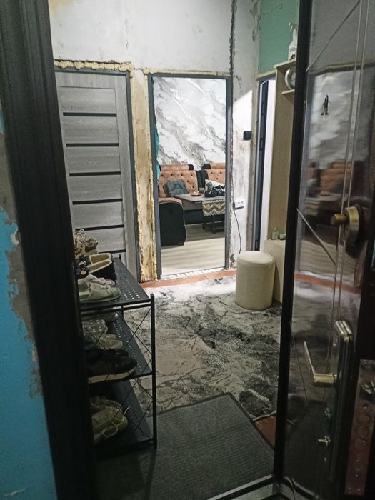 Продаёться 4-х комнатную квартира.