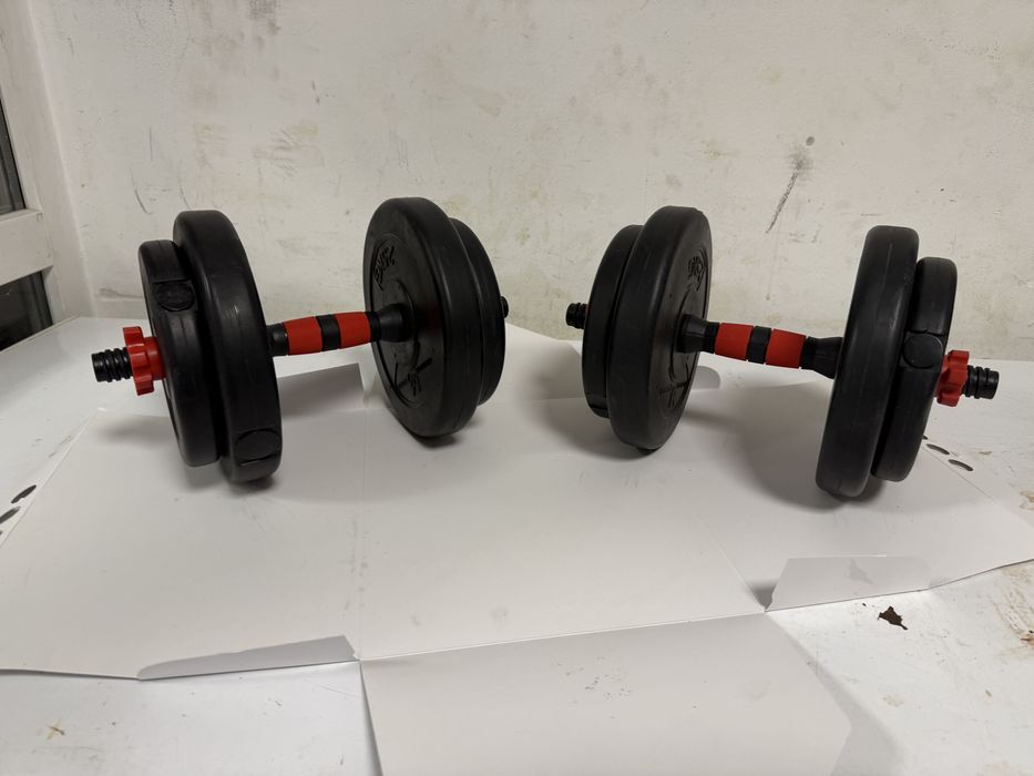 Set gantere reglabile noi 8 kg+8 kg=16 kg. Germany pret promo 100 lei