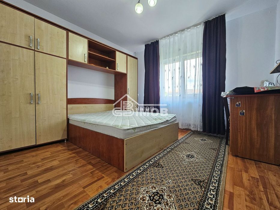 Apartament 3 camere de închiriat | Micro 3