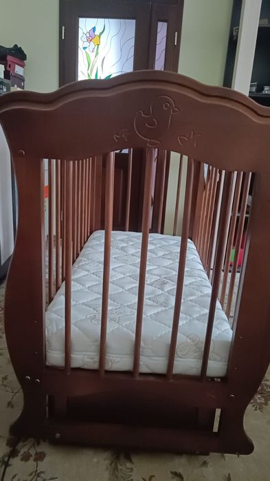 Продам манеж б/у