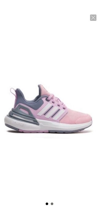 Vand adidasi Adidas noi