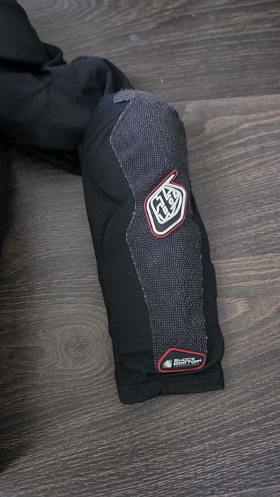 Armura Troy Lee Design