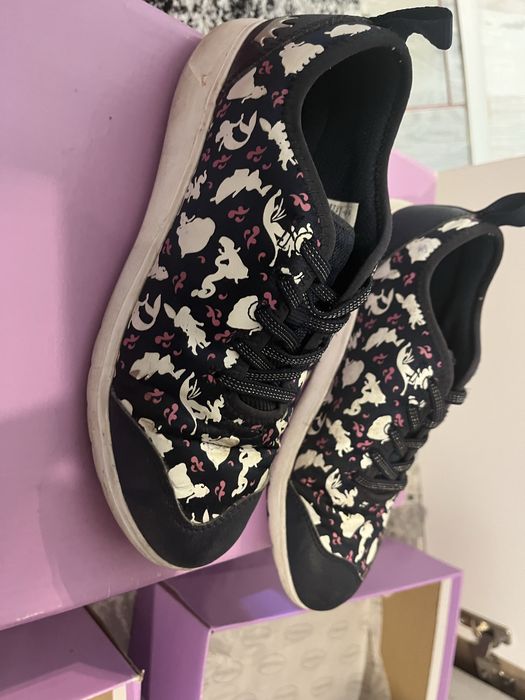 Обувки 31 и 32 номер 7 лв брой