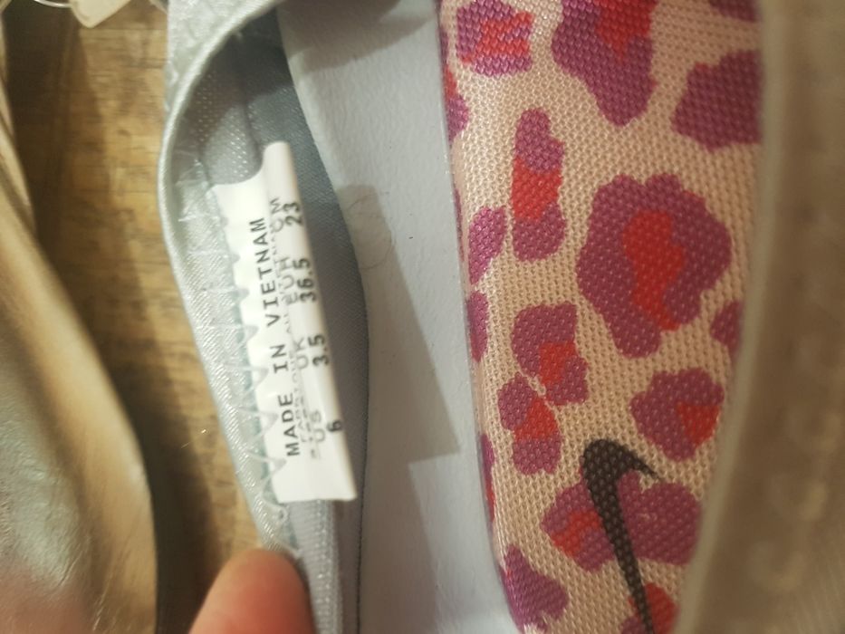 Дамски маратонки Nike