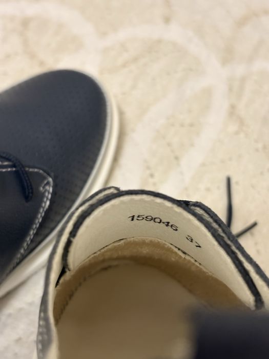 Дамски спортни обувки естествена кожа