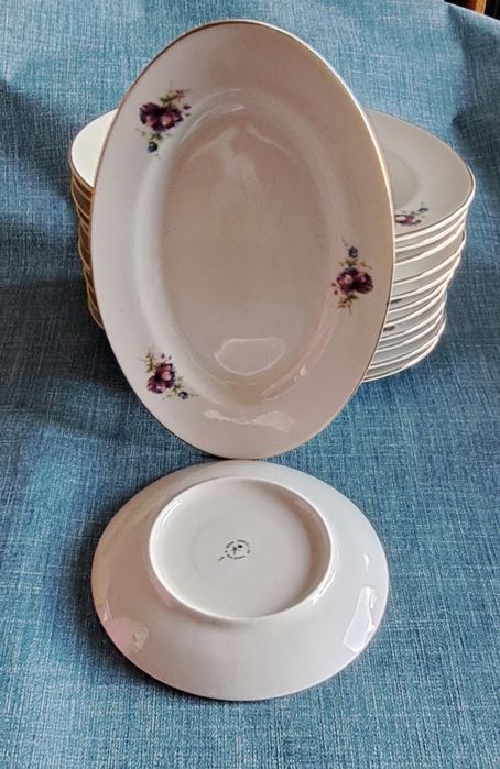 Порцеланови чинии