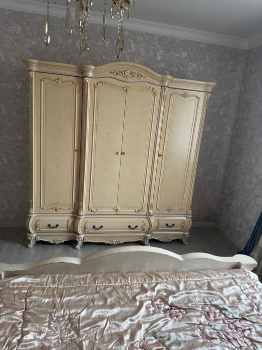 Спальный гарнитур Китай