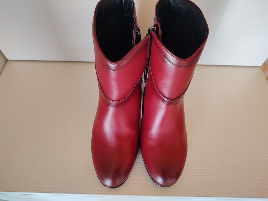 Чисто нови дамски боти от естествена кожа Gracia