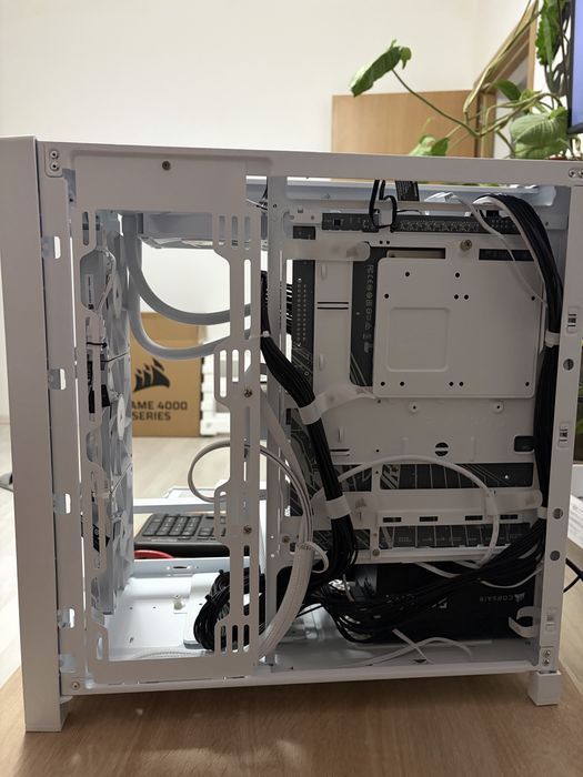 PC Gaming sau Streaming RTX 5070, 32GB RAM - 14.200 lei