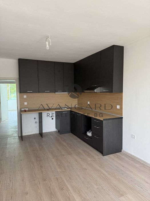Продава се Тристаен апартамент в Пловдив, Кършияка - 71 кв.м за 1283 €/кв.м - Снимка #2
