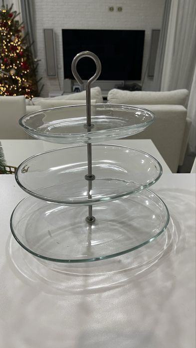 Продам конфетницу этажерку