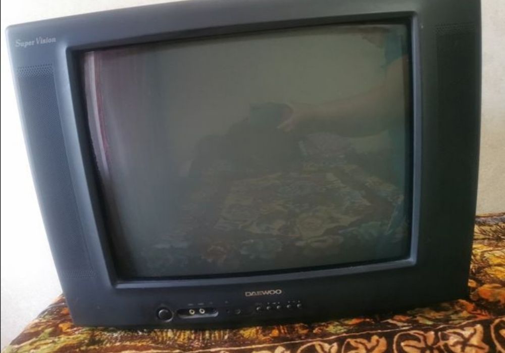 Продаётся телевизор Daewoo в рабочем состоянии.