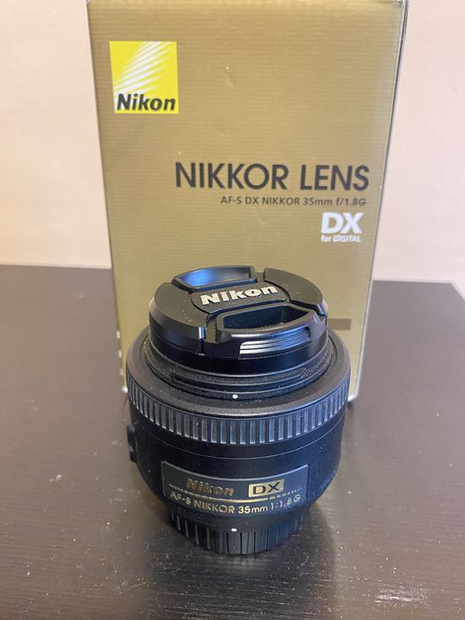 Obiectiv Nikon DX 35mm f/1,8