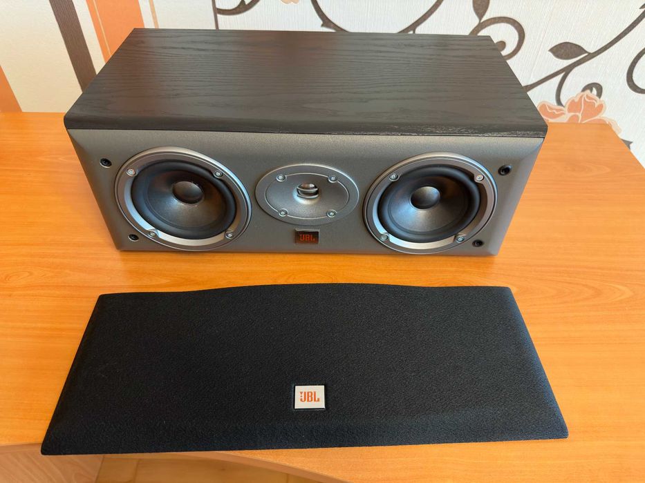 Централна тонколона JBL Northridge E Series EC25 (75W / 8 Ohms) – Черна