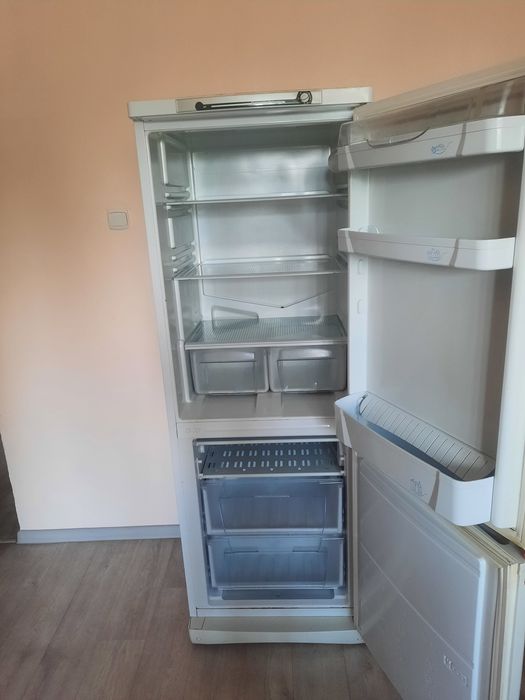 Холодильник indesit