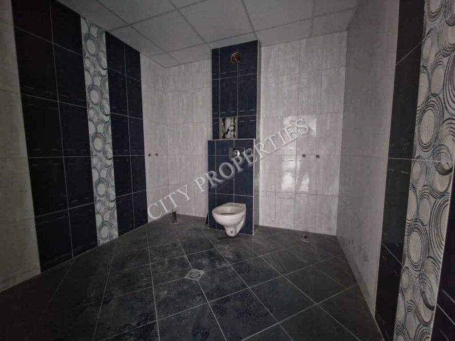 Продава се Тристаен апартамент в Благоевград, Освобождение - 110 кв.м за 1091 €/кв.м - Снимка #4