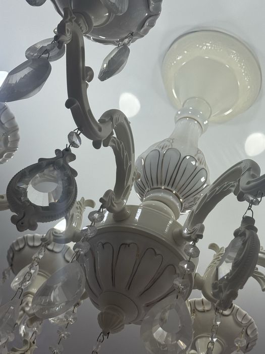 Люстры 6 рожковые