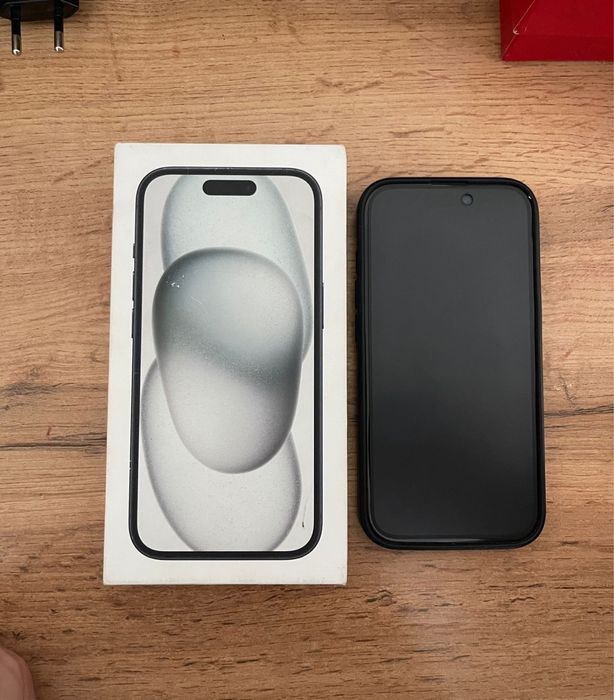 Iphone 15     256GB