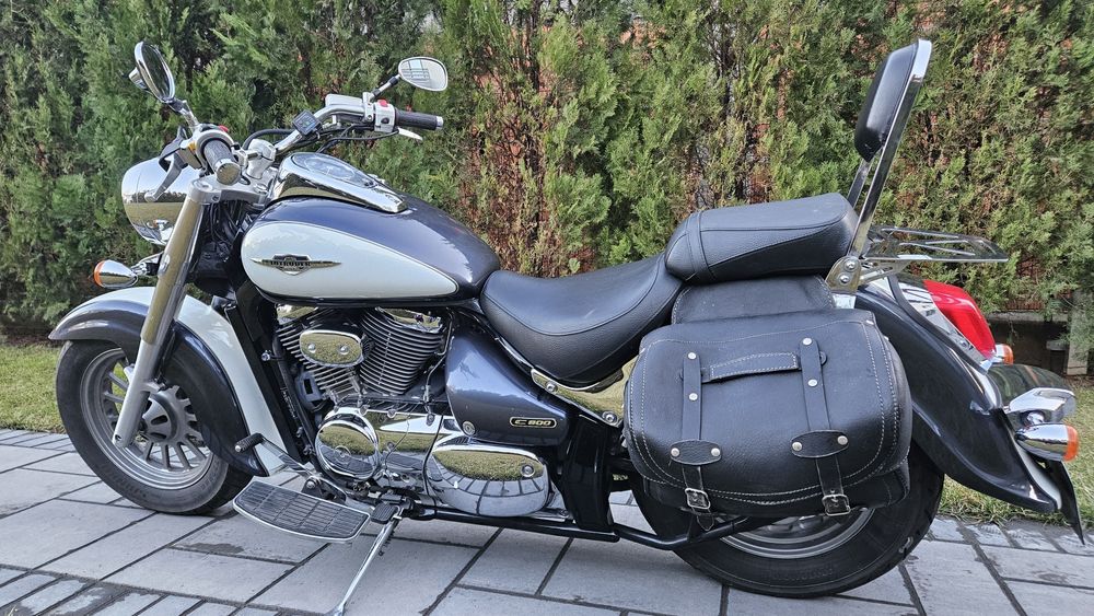 Suzuki intruder VL800C