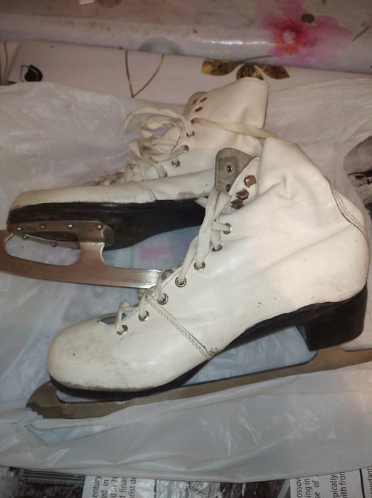 Коньки для фигурного катания