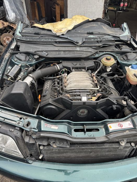 Продам Ауди 100 с3 с4 2,3 на разбор