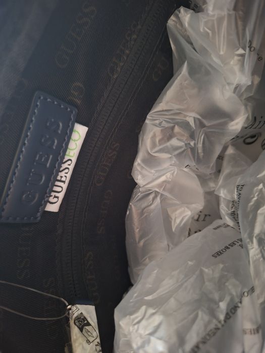 Geanta guess noua