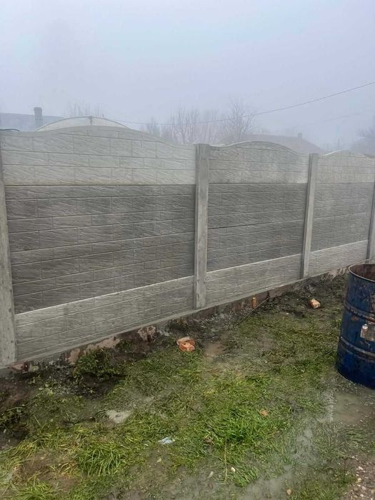 Placi de gard din beton armat