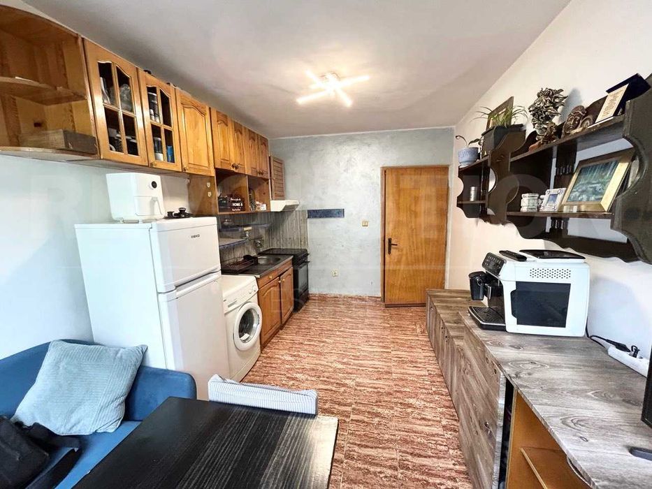 Продава се Тристаен апартамент в София, Лозенец - 70 кв.м за 4572 €/кв.м - Снимка #2