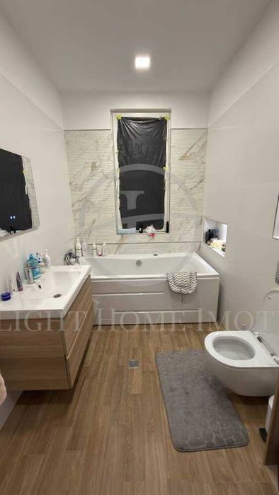 Реф. 3551 Къща в Града / Четири Спални / Гребна База