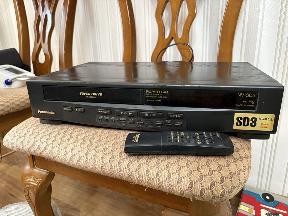 Продам видеомагнитофон Panasonic