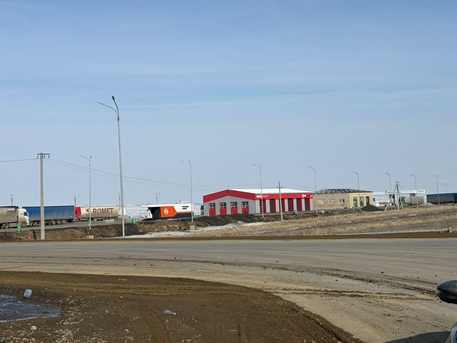 Продам коммерч.земельный участок