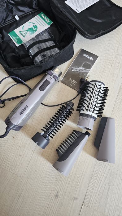 Фен-щетка BaByliss . Крутится.