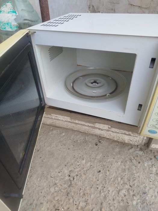 Микроволновая печь