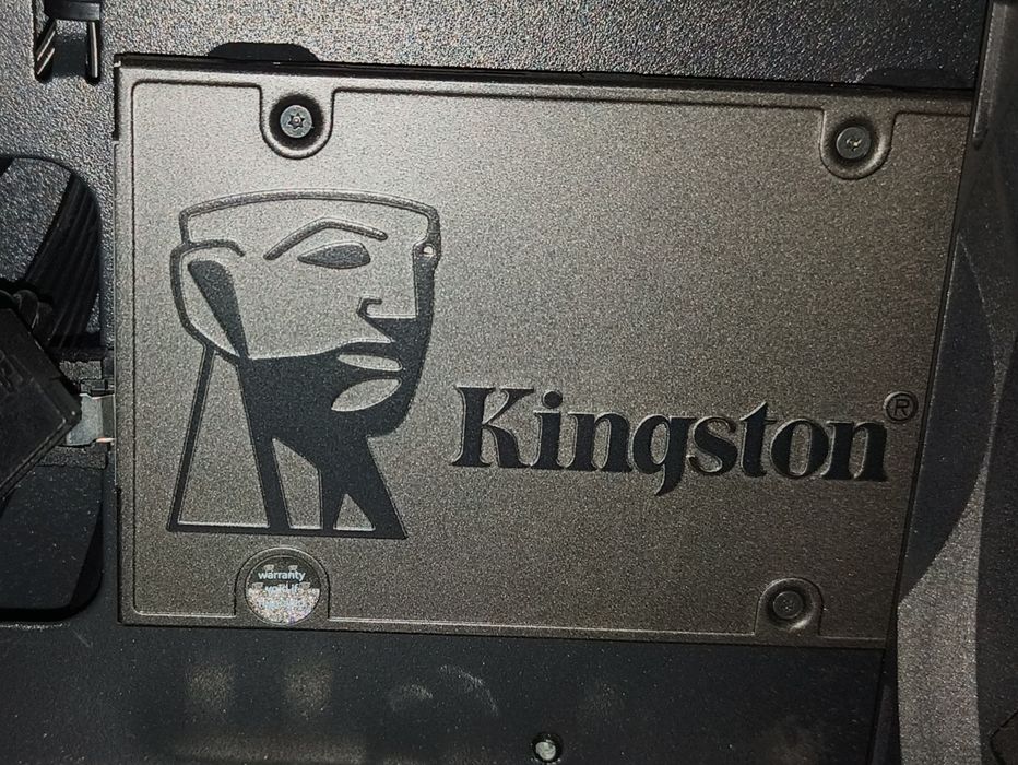 SSD Gigabyte/Kingston