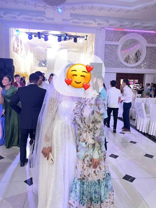 Продаётся платье