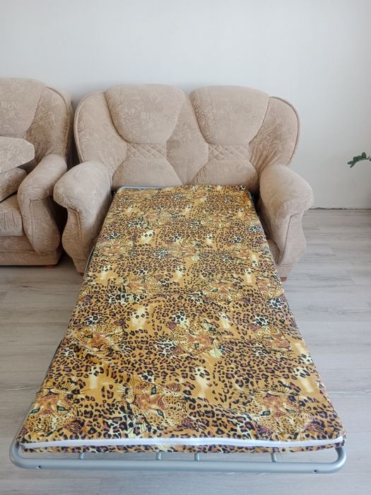 Продам мягкую мебель 3,2,1.