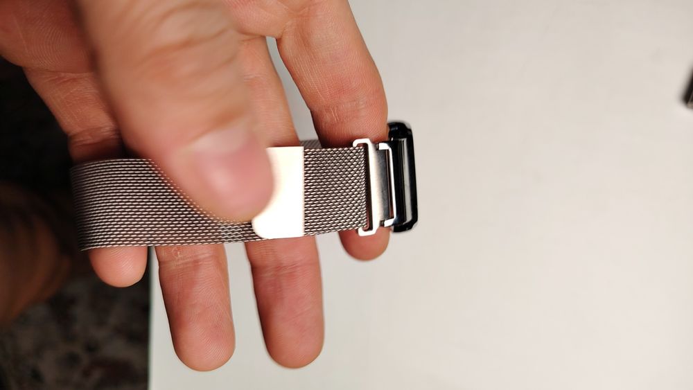 Металлический браслет для фитнес браслета