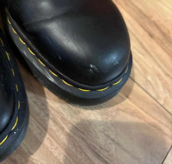 Ghete Dr. Martens nr. 43 – aproape noi, stare excelentă