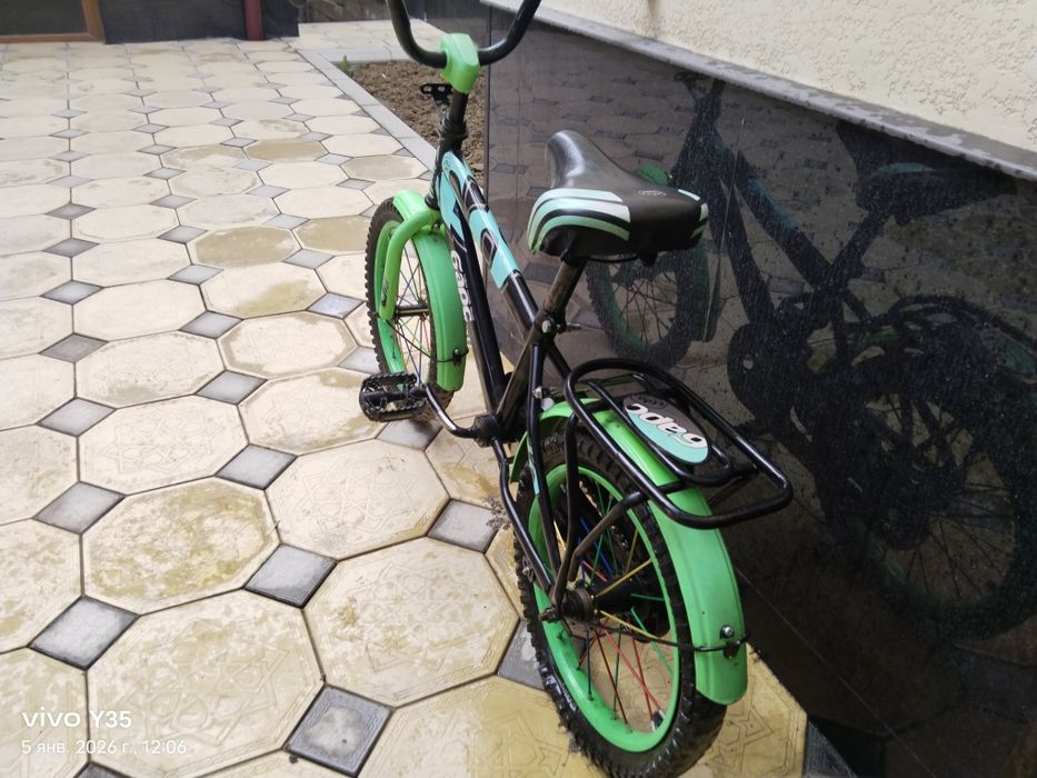 Bolalar velosipedi yaxshi holata