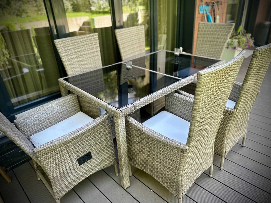 Градинска маса със 6 стола