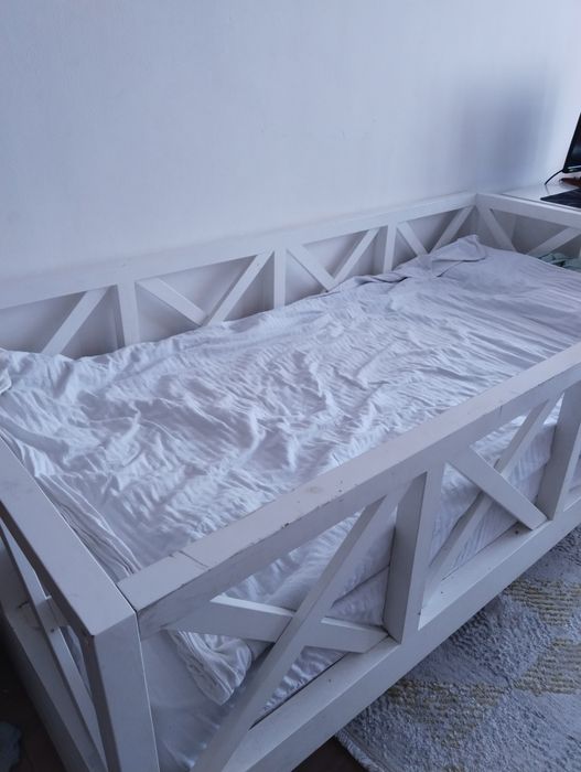 Кровать детская с бортиками